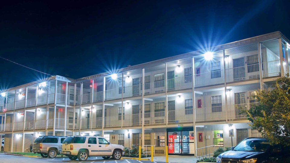 Studio 6 San Antonio, TX - Lackland AFB, C78227, San-Antonio