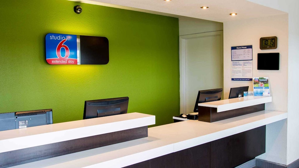 Studio 6 San Antonio, TX - Lackland AFB, C78227, San-Antonio