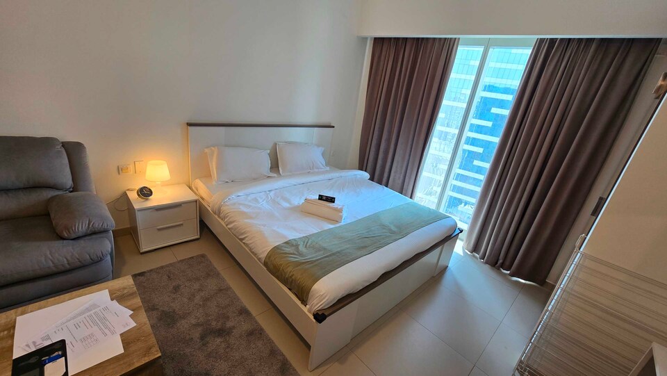 OYO HOME 1469 Furnished Studio, Al Reem Island, Abu Dhabi