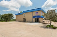 Motel 6 New Iberia, LA