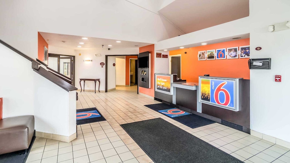 Motel 6 Harvey, IL, Harvey, Harvey