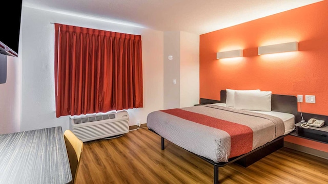 1 Queen Bed | Non-Smoking