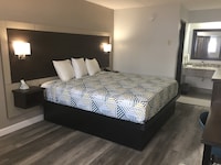 Motel 6 Burnsville, MN