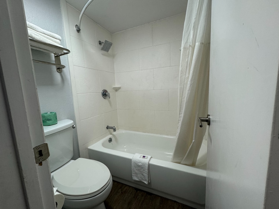 Motel 6 Huntsville, AL - University Dr, C35810, Huntsville AL