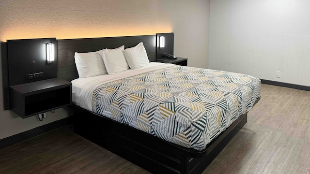 1 King Bed | Non-Smoking, Micfridge