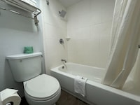 Motel 6 Huntsville, AL - University Dr