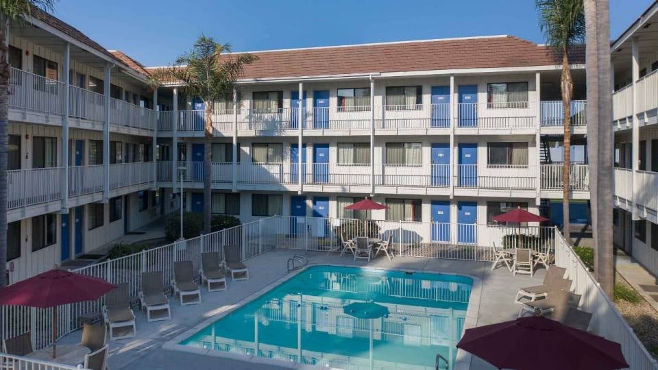 Motel 6 Carpinteria, CA - Santa Barbara - North, Carpinteria, Carpinteria