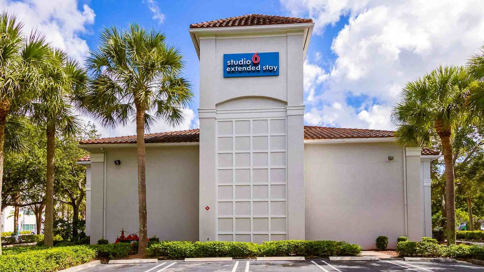 Studio 6 Coral Springs, FL - Fort  Lauderdale, Coral Springs, Coral Springs