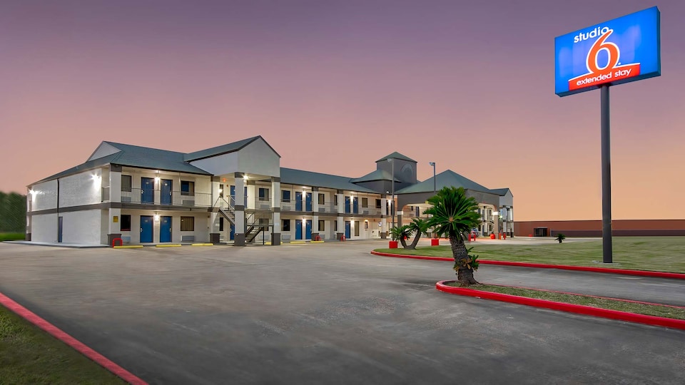 Studio 6 Texas City, TX, TEXAS CITY, TEXAS CITY