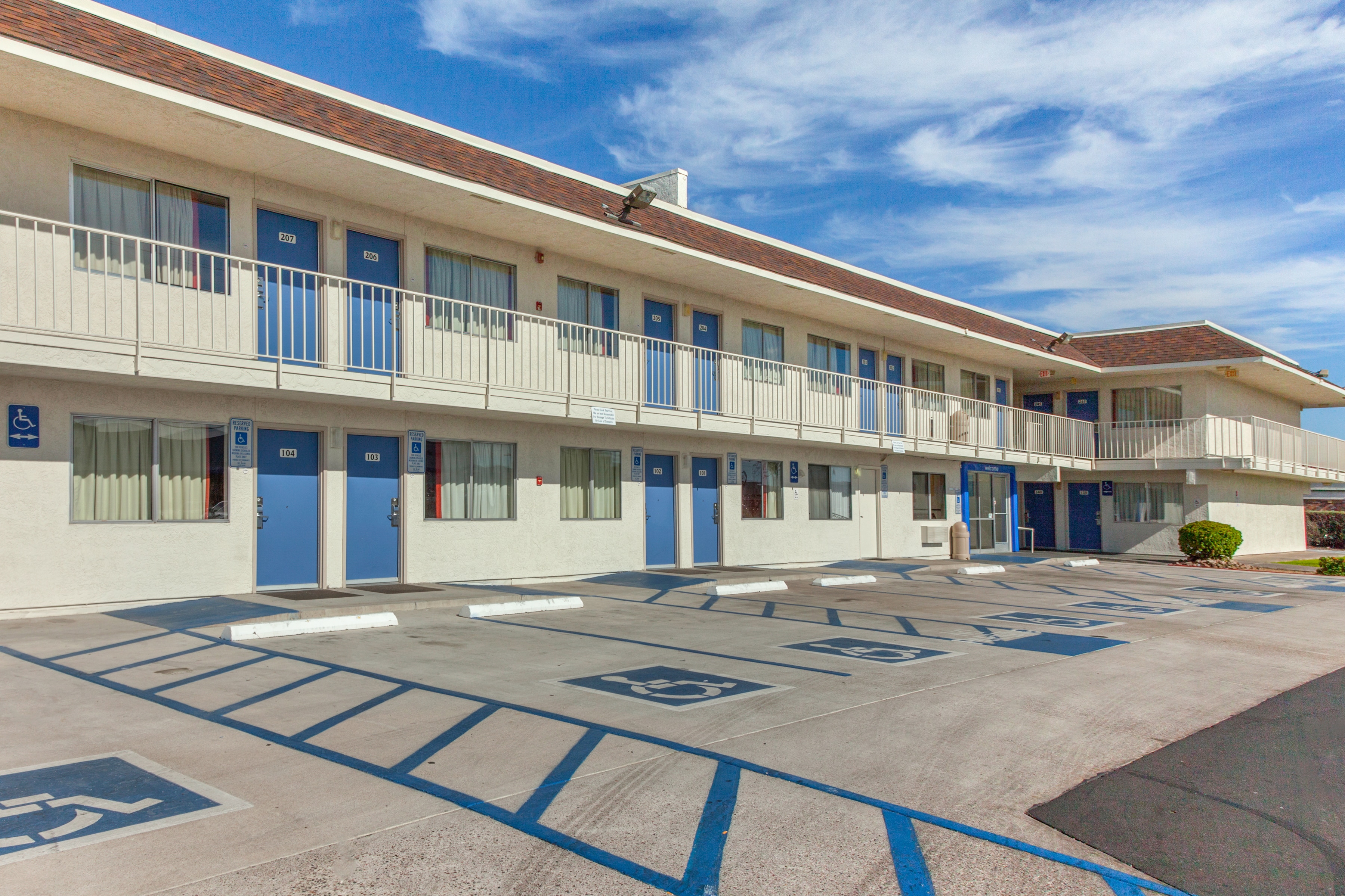 Motel 6 Phoenix, AZ | Low Rates on North Bell Road
