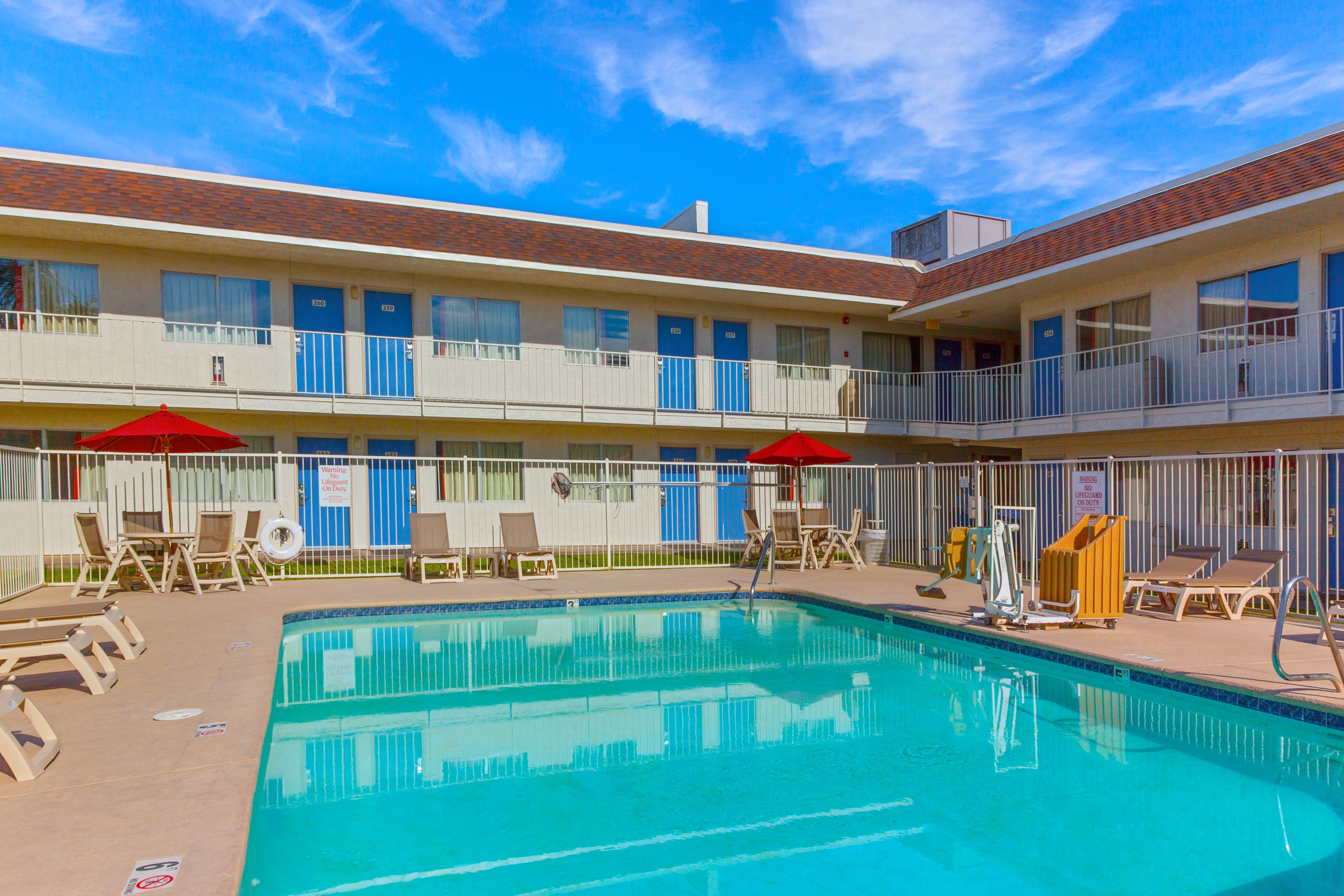 Motel 6 Phoenix, AZ | Low Rates on North Bell Road