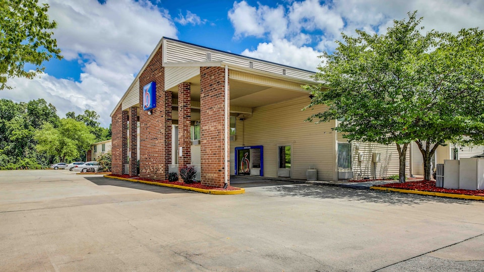 Motel 6 Greensboro, NC - Airport, C27409, Greensboro