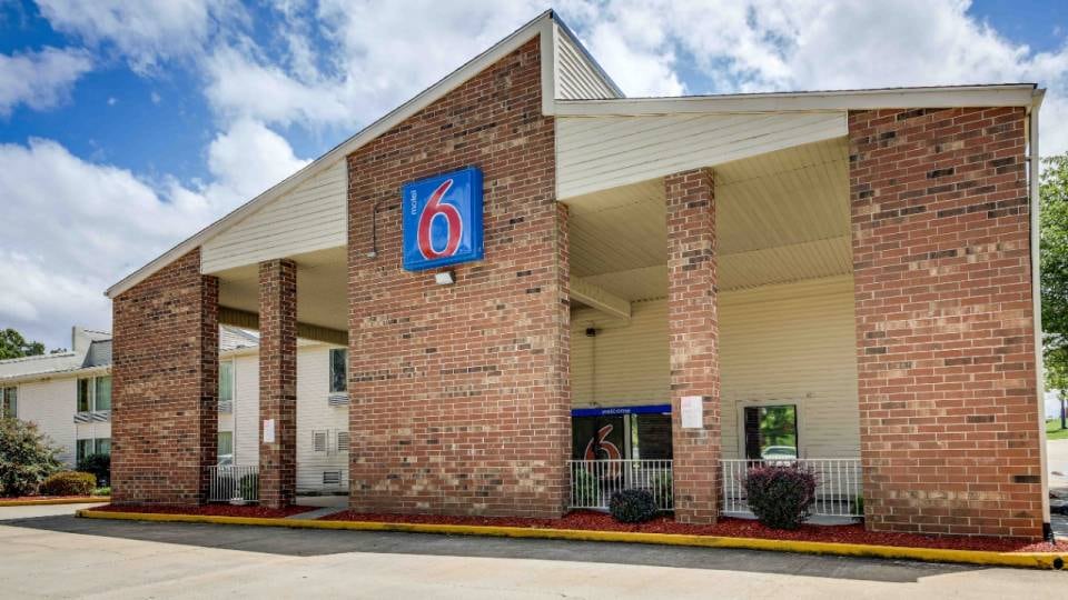 Motel 6 Greensboro, NC - Airport, C27409, Greensboro