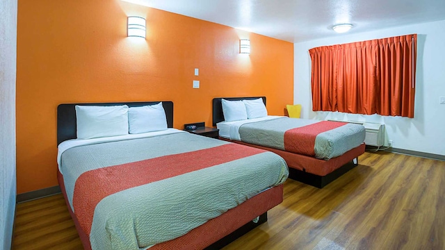 2 Full Beds | Non-Smoking, Micfridge