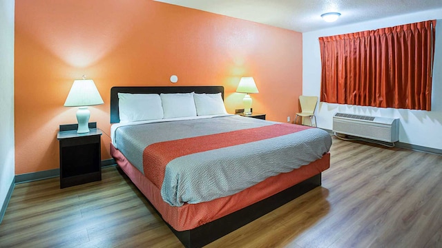 1 King Bed | Non-Smoking, Hot Tub, Micfridge