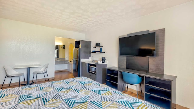 1 King Bed | Suite, Non-Smoking, Kitchen