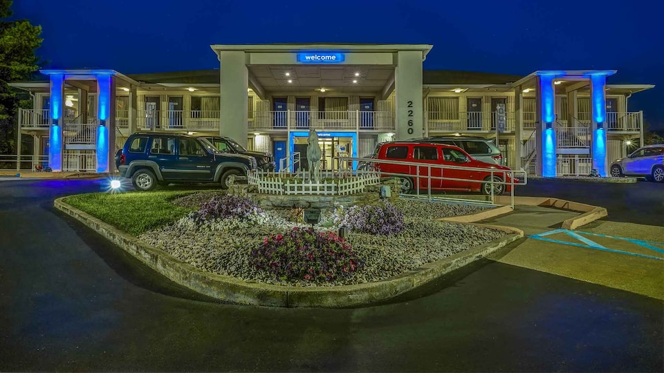 Motel 6 Lexington, KY - East I-75, C40505, Lexington