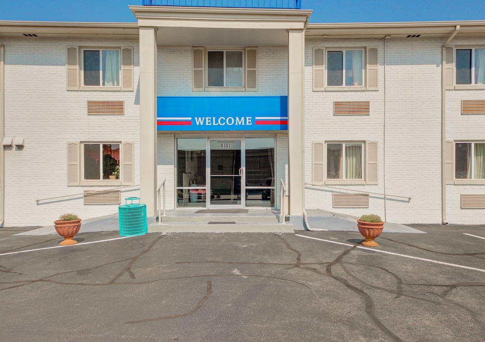 Motel 6 Wichita, KS, C67002, Wichita KS