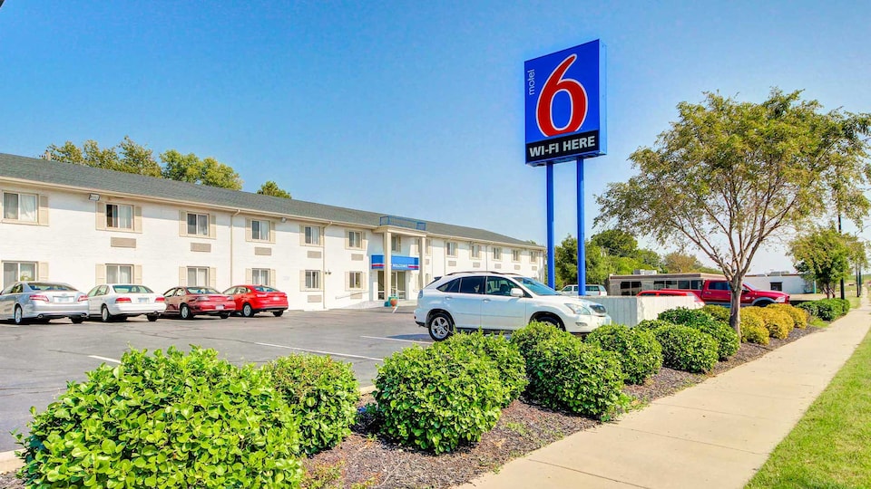Motel 6 Wichita, KS, C67002, Wichita KS