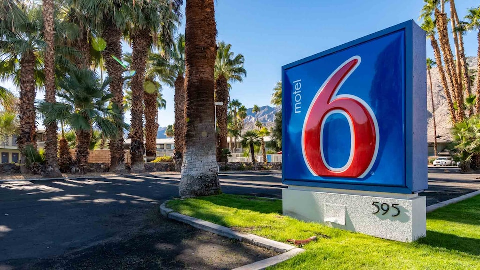 Motel 6 Palm Springs, CA - East - Palm Canyon, Palm Springs, Palm Springs