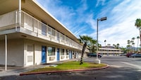 Motel 6 Palm Springs, CA - East - Palm Canyon
