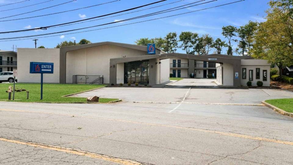 Motel 6 Lexington, KY - Airport, C40324, Lexington