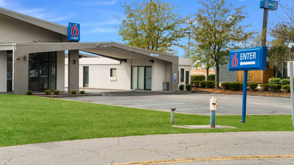 Motel 6 Lexington, KY - Airport, C40324, Lexington
