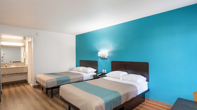 2 Full Beds | Non-Smoking, Micfridge