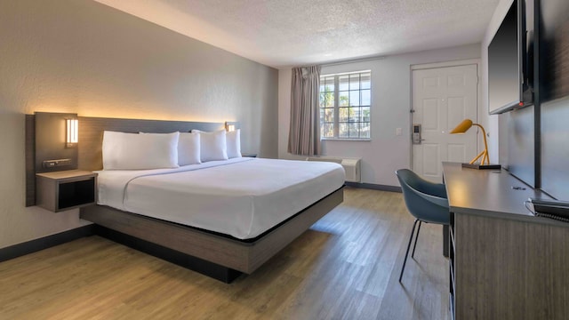 1 King Bed | Mobility Accessible RI Shower Nsmk