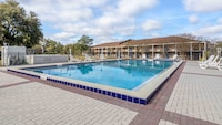 Motel 6 Ocala, FL - Conference Center