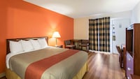 Motel 6 Butte, MT - Historic City Center