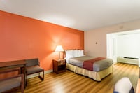 Motel 6 Butte, MT - Historic City Center