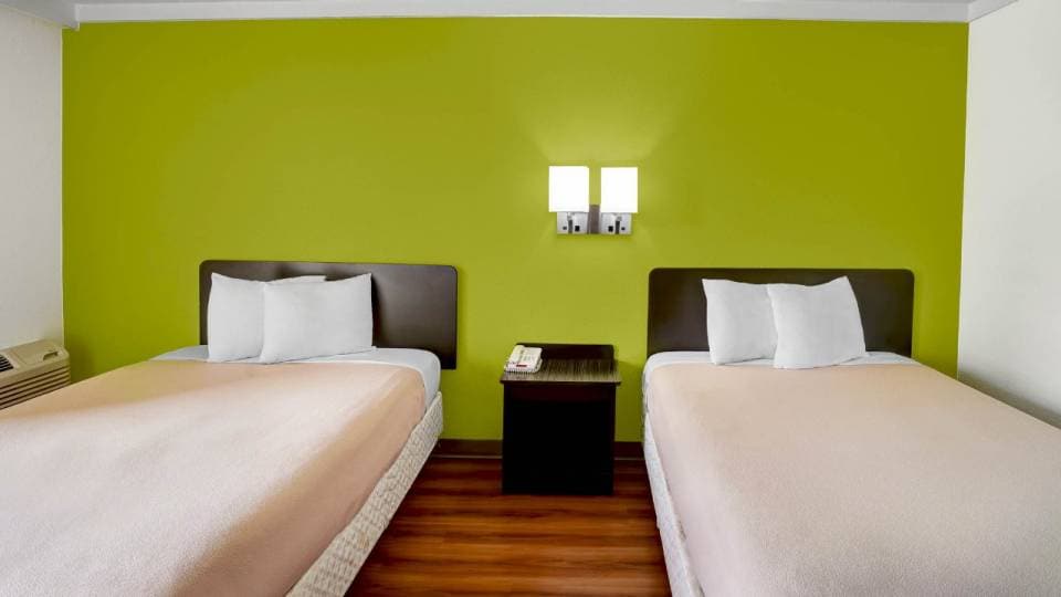 2 Full Beds | Non-Smoking, Micfridge
