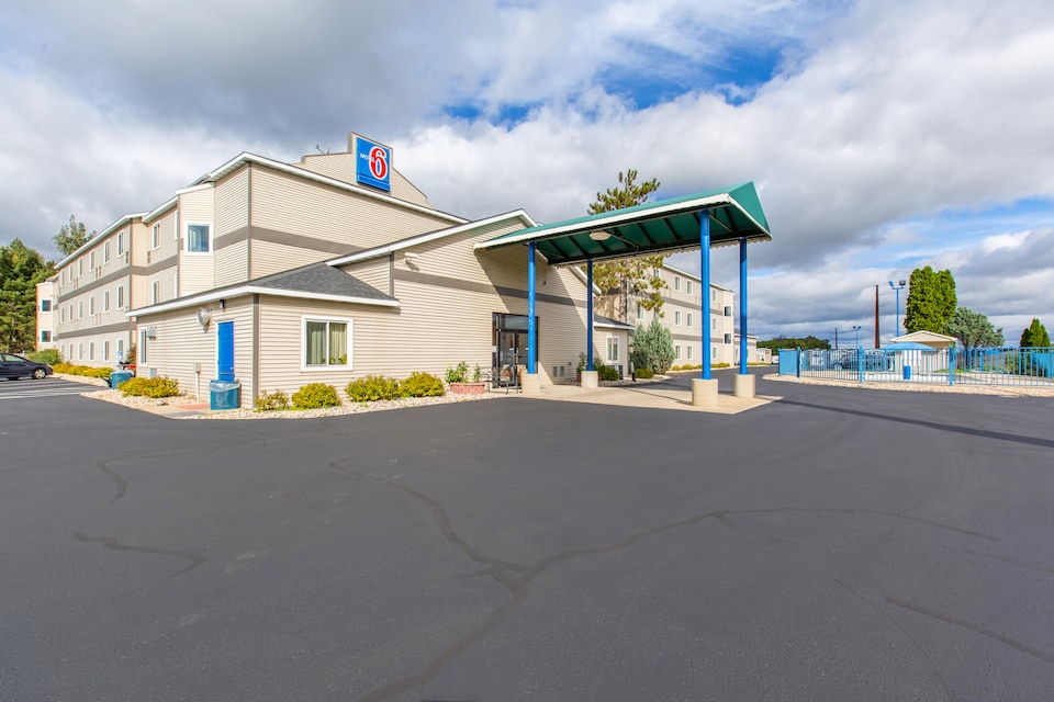 Motel 6 Baraboo, WI - Lake Delton, Baraboo, Baraboo