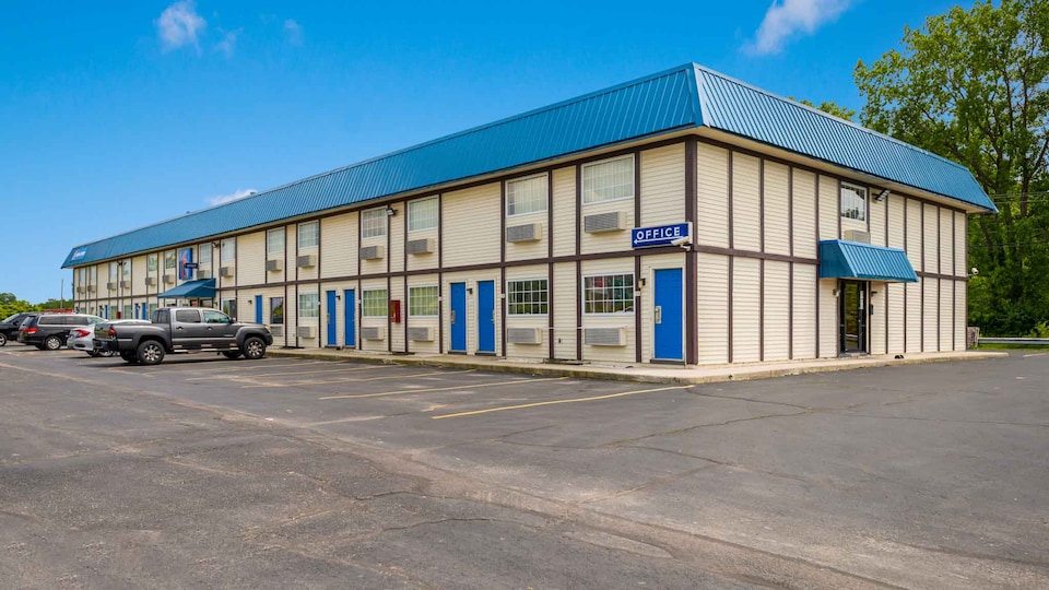 Motel 6 Rossford, OH, ROSSFORD_f75f8bd5, ROSSFORD