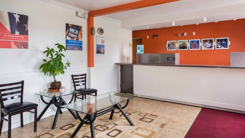 Motel 6 Rossford, OH, ROSSFORD_f75f8bd5, ROSSFORD