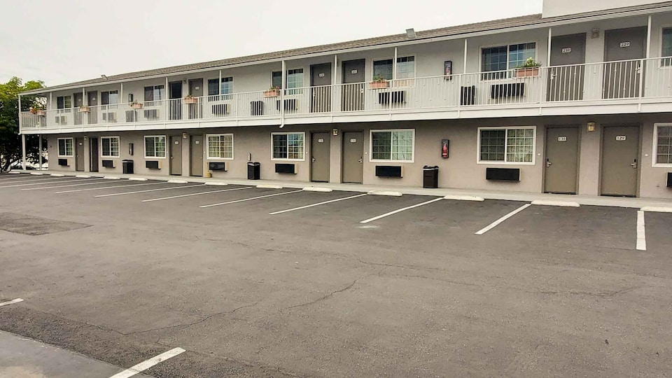 Studio 6 National City, CA - Naval Base San Diego, NATIONAL CITY, NATIONAL CITY