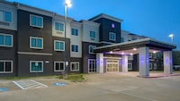 Motel 6 Fort Worth, TX – I-35 & I-20