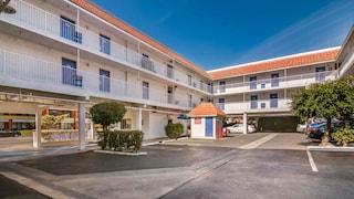 Motel 6 Monterey Park, CA