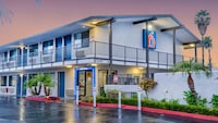Motel 6 El Monte, CA - Los Angeles