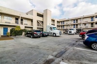 Motel 6 Bell Gardens, CA - Los Angeles