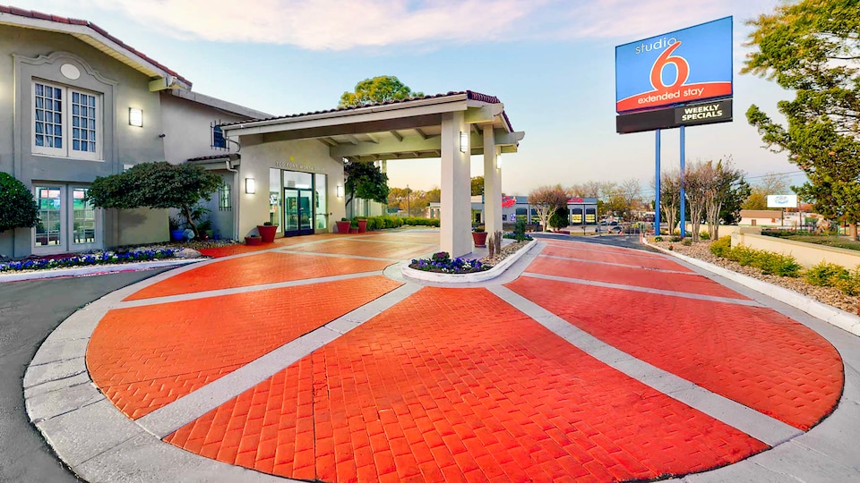 Studio 6 Denton, TX - UNT, Denton, Denton