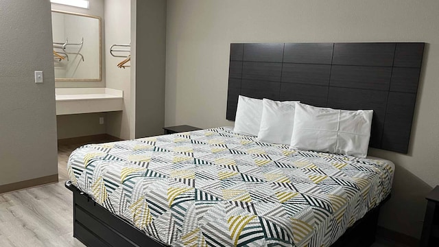 1 King Bed | Suite, Non-Smoking, Micfridge