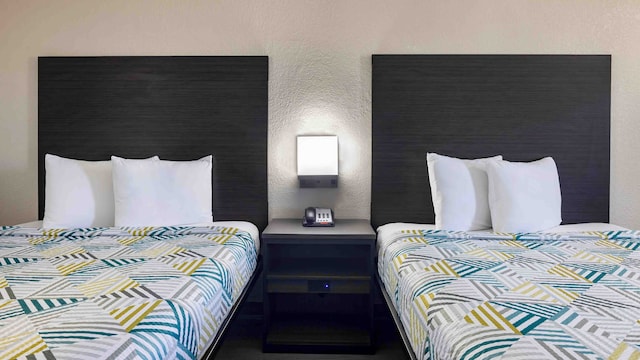 2 Queen Beds | Non-Smoking, Kitchen 