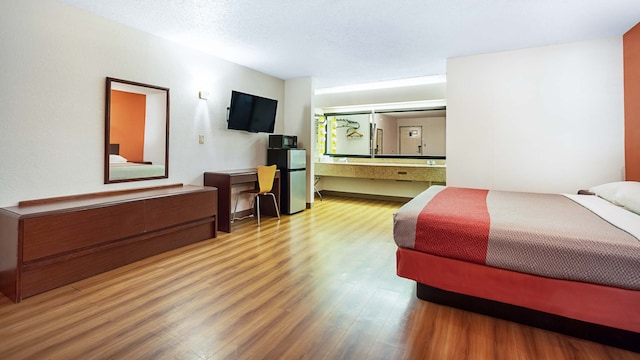 1 KING BED | NON-SMOKING, HOT TUB