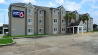 Studio 6 Suites Breaux Bridge, LA