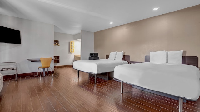 3 Queen Beds | Non-Smoking