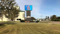 Motel 6 La Place, LA