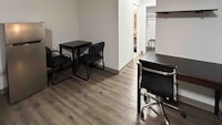 Studio 6 Suites Vancouver, WA - Waterfront
