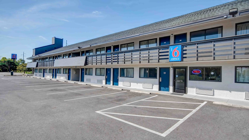 Motel 6 Columbus, OH - OSU North, C43229, Columbus OH